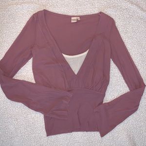 Mauve blouse with wide sleeves